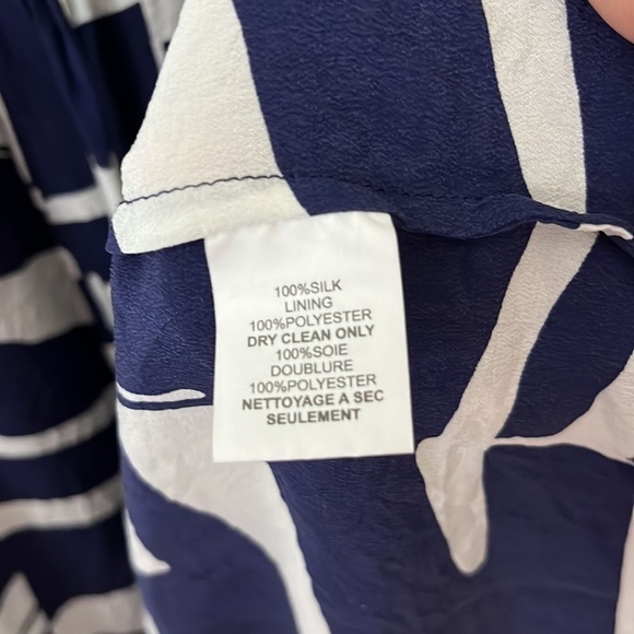 Trina Turk 100% silk indigo white geometric print button down maxi shirt dress - Picture 6 of 11